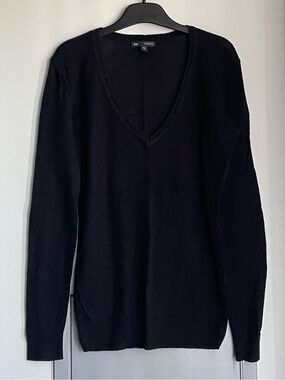 GAP Black Cotton and Cashmere Blend V-Neck Sweater